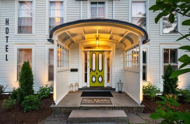 Twin Gables of Woodstock
