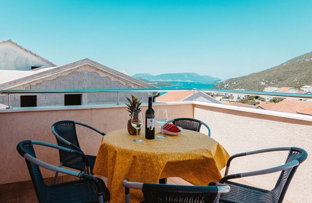 Two Bedroom Apartment with Sea View