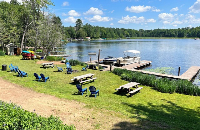 Two bedroom cabin on beautiful Catfish Lake of the Eagle River Chain of Lakes