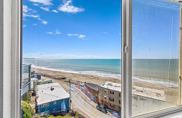 Two Bedroom Condo With Great Ocean Views!