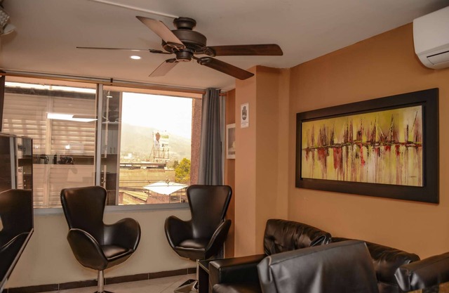 Two Bedroom Hot tub AC by Parque Poblado APT 402