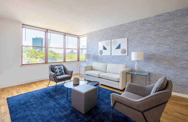 Two Bedroom in Hoboken, Quick Access to NYC