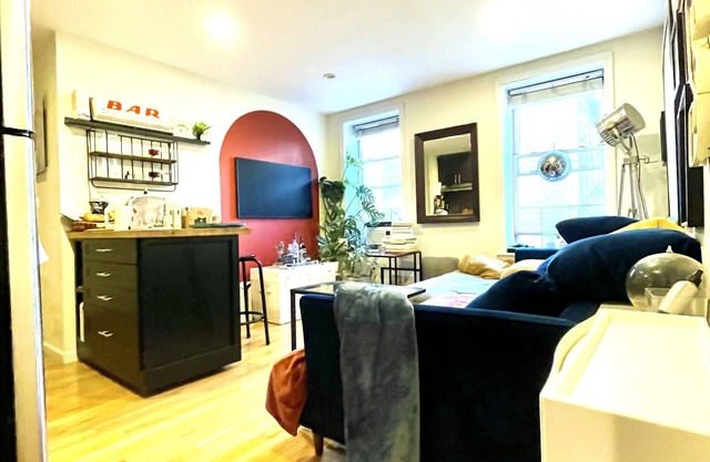 Two bedroom in manhattan/10 min express ride to Columbus circle