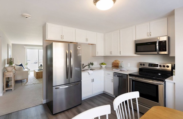 Two Bedroom Ocean View Apt. w/ Sofa Bed - 1st Floor