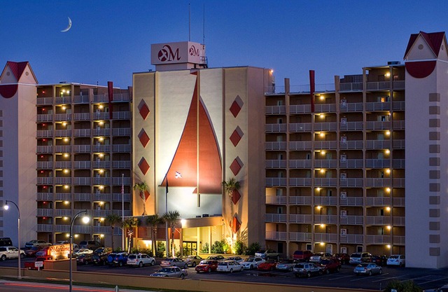 Two Bedroom, Ocean Front, Luxury Condo, North Myrtle Beach, SC 3935803