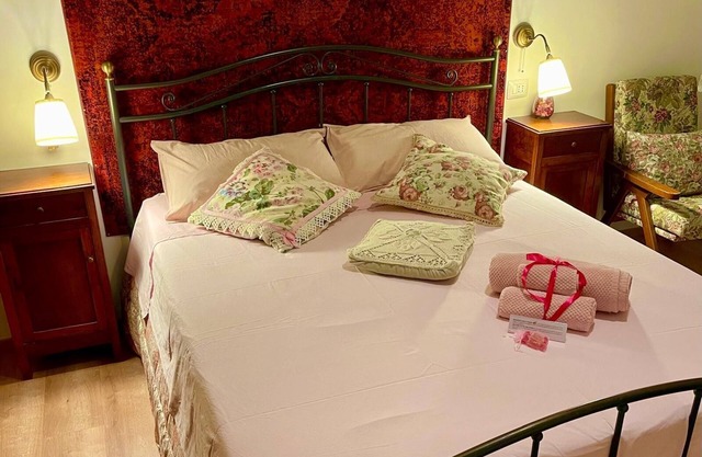 Two Private Rooms: with 1 room, with 2 rooms. Kitchen Living Room Parking