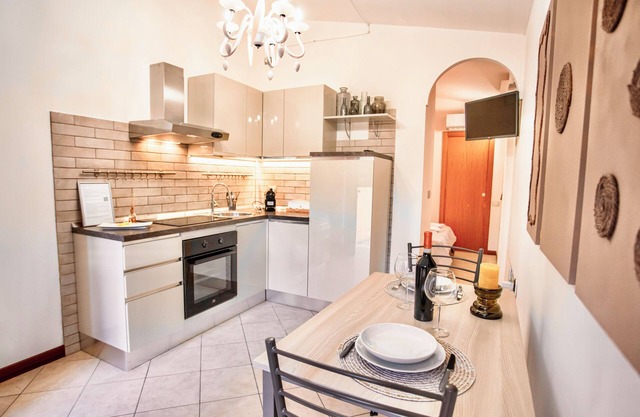 Two-room apartment with private garden 4 km from Marmore Falls.