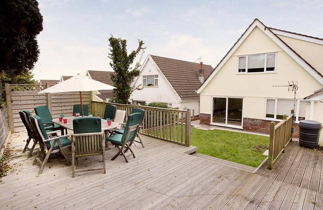 Ty Hyfryd - Five Bedroom House, Sleeps 11