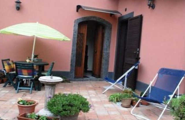 Typical Sicilian home on Etna, ideal for a family holiday
