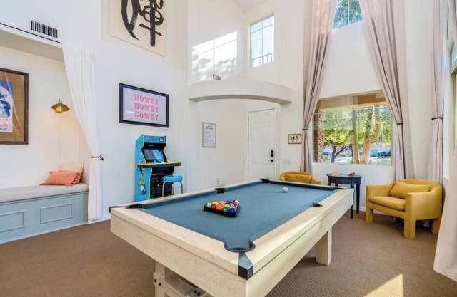 Ultimate Desert Oasis w Pool, Cinema, Games, Tub!