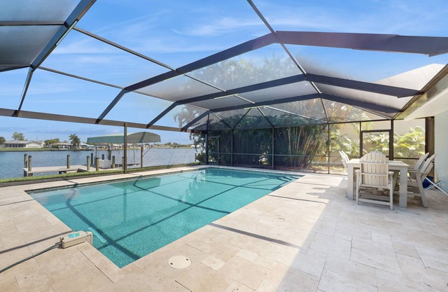 Ultimate Waterfront Getaway with 2 Private Docks, Pool, Free Waterpark Tickets