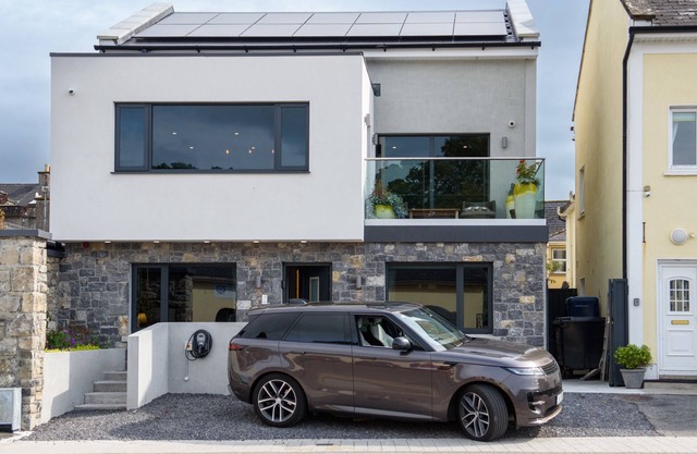 Ultra Spacious -Modern 5-bedroom house with superb location Carrick on Shannon