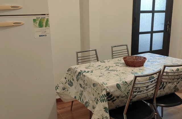 Un f 2 Bien Aménagé Pour vos Vacances et Passage à Annaba