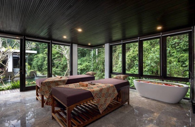 Unagi Mas Villas by Emana