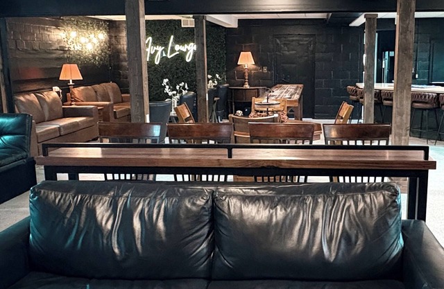 Underground Speakeasy Experience in Historic Fort Recovery - Sleeps 14