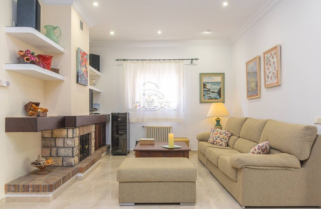 Unio 36 - Four Bedroom Villa, Sleeps 7