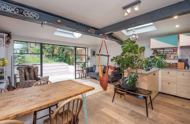 Unique 2BR with Indoor Hammock & Private Garden