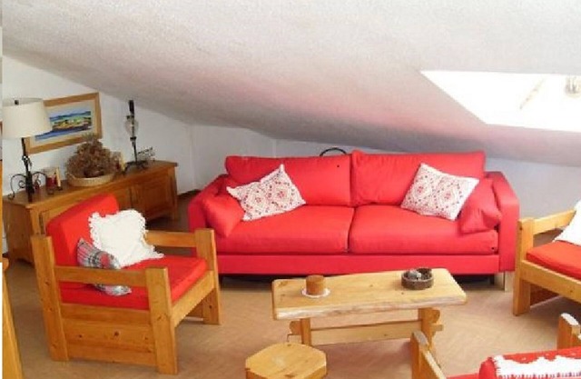 Unique apartments down the Mont-Blanc, direct at the ski slopes