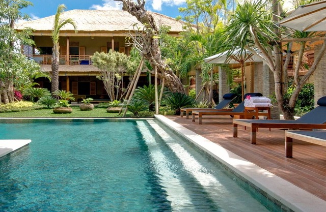 Unlock Lower Rate 7BR villa by the beach, Seminyak