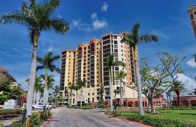 Unwind at Cape Harbour 509, your perfect Cape Coral vacation rental