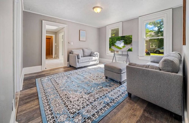 Updated 2BD | Quiet | Parking