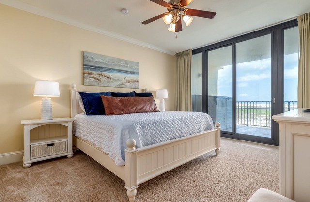 UPDATED Beach Front Condo - Holiday Isle 302 - Pool, Sauna, Hot Tub, Grill, W/D