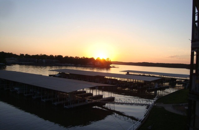 UPDATED LAKEFRONT WALK-IN UNIT, 2 POOLS, BEACH, DECK