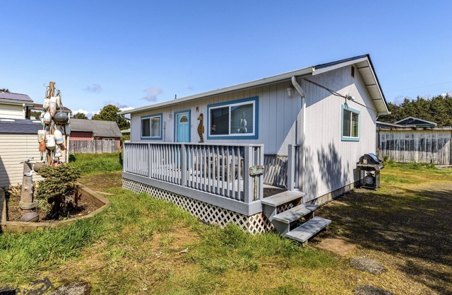 Updates throughout, Large Studio-Style Beach Cabin
