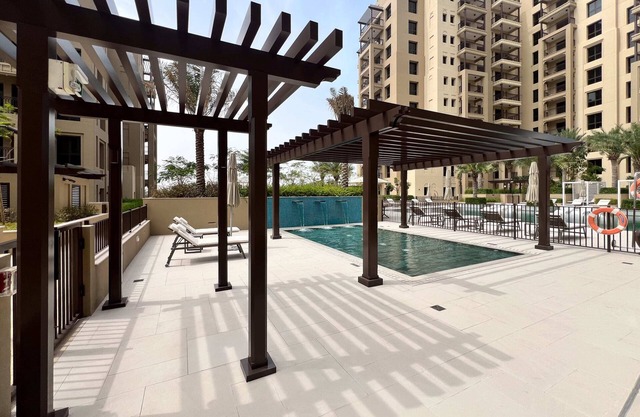 Upscale 2BR w Partial Burj Al Arab Views!
