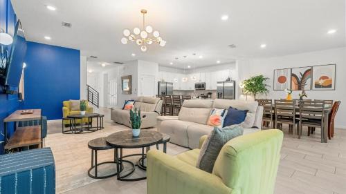 Upstay Family Home w Pool, Cinema & Games Room