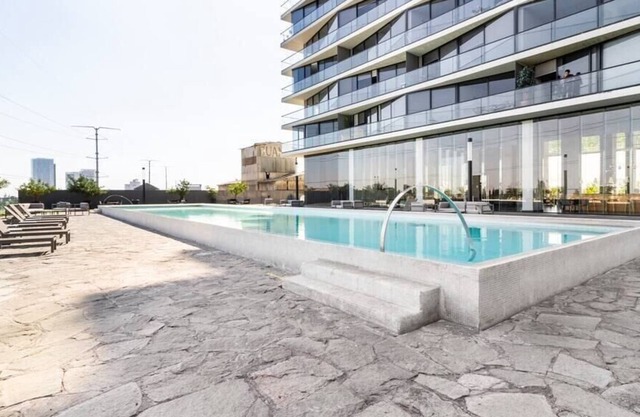 UrbanLuxe - Luxury condo | Pool / Gym / Sauna