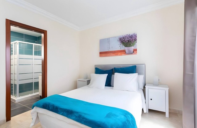 Vacation Apartment 'Rolycar 204' with Wi-Fi