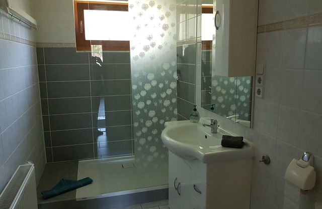 Vacation apartment/apartment for 2 guests with 50m² in Prerow (93674)