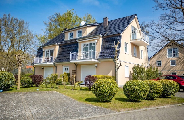 Vacation apartment F5 - 3-room apartment near the beach for 5 people with WiFi and wallbox