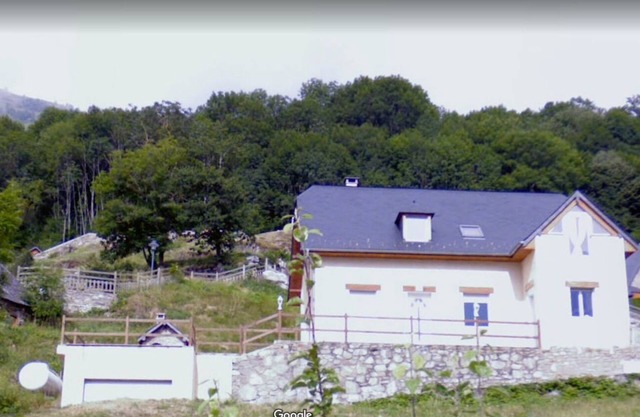 Vacation home in the heart of the Pyrenees National Park.