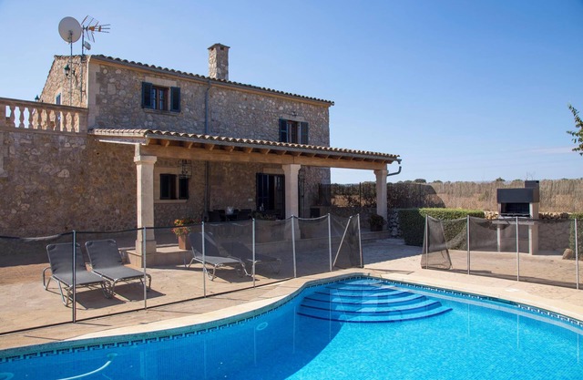 Vacation Home "Finca Son Peroti" with Large Pool