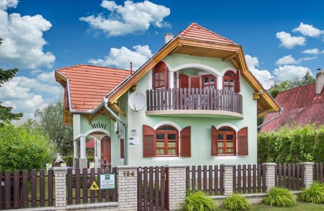 Vacation home Green by Interhome