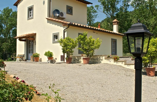 Vacation Home in Montanare with 1 bedrooms sleeps 4
