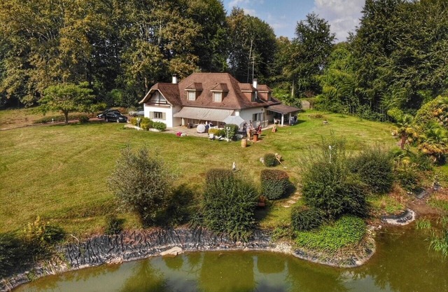 Vacation home - La Roquetière