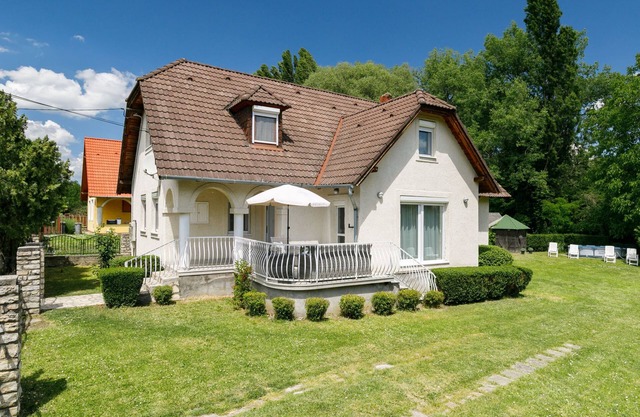 Vacation home Racz by Interhome