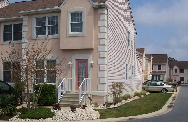 Vacation in a Fabulous Ocean City Townhouse-Kid-Friendly
