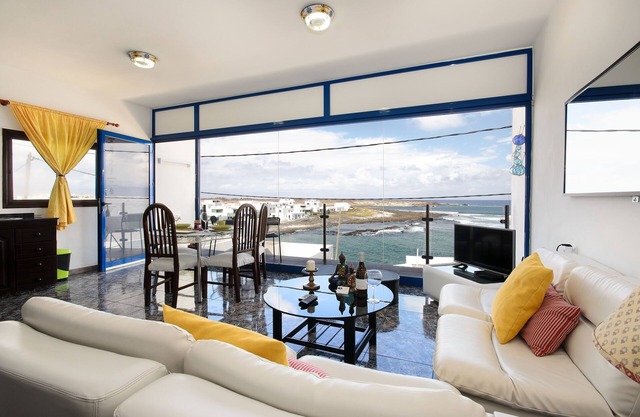 Vacation property in Great Location with Wi-Fi, Balcony & Magnificent View