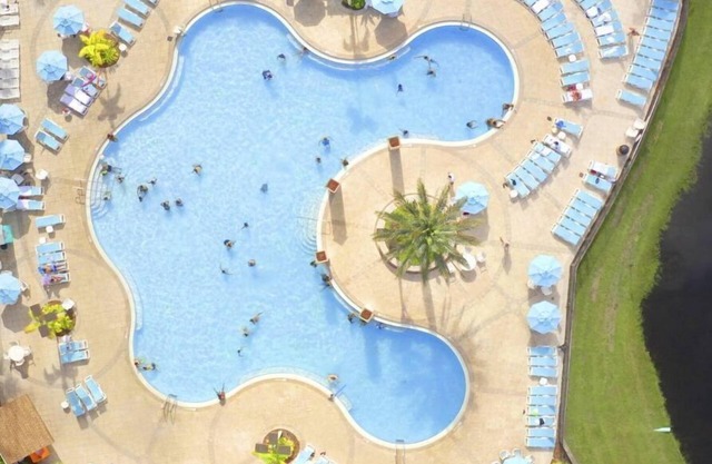 Vacation Village at Parkway Apartment A