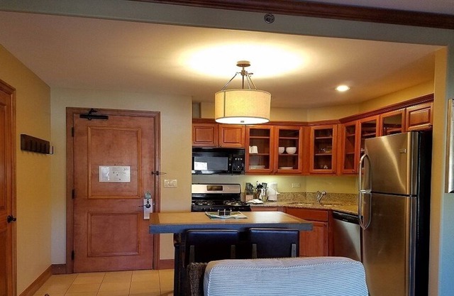 Valdoro Mountain Lodge is a great place to visit. Shops, restaurants and skiing!