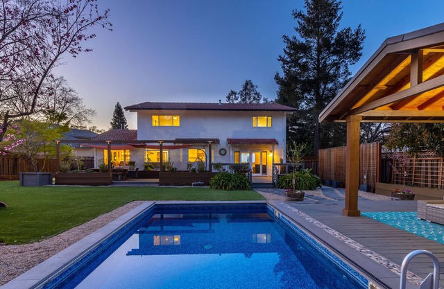 Valley Floor Saint Helena with Heated Pool