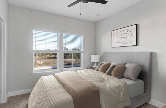 Vanguard 2BD 13 - Two Bedroom Apartment, Sleeps 4