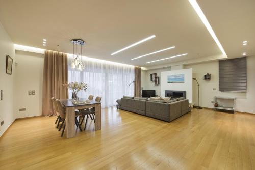Vari Views Athens Riviera Mdn Villa, Private Pool