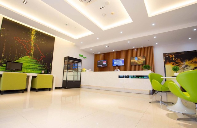 Vatica ZaoZhuang TengZhou Railway Station Hotel