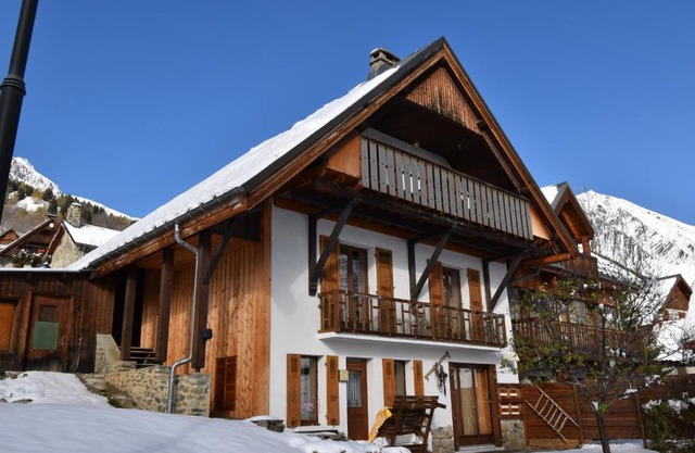 VAUJANYLOCATIONS - Chalet Perin