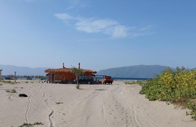 Vecchia spiaggia, mare, palazzo bianco di Pilo, Appartamento n° 28, 7° piano, Valona